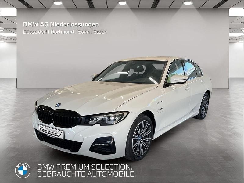Utilizat 2022 BMW 320e M Sport | 35.299 EUR (Scump) - Imagine 1/1