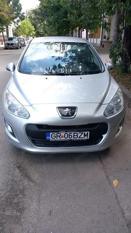 Utilizat 2012 Peugeot 308 Hatchback | 3.300 EUR (Preț OK) - Imagine 1/4