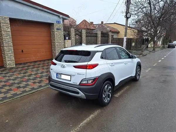 Second-hand Hyundai Kona 141 CP (103 kW) 2021 Alb SUV