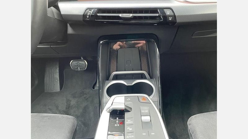 Second-hand BMW X1 Comfort Edition 204 CP (150 kW) 2025 Argintiu space metalizat metalizat SUV