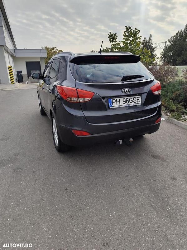 Second-hand Hyundai ix35 Comfort 136 CP (100 kW) 2011 Culoarenegru SUV