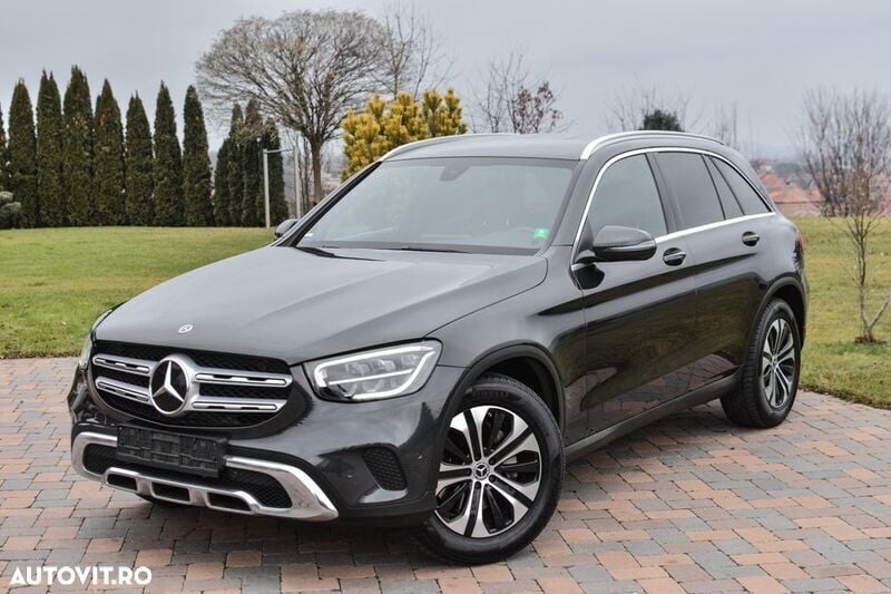 Negru Utilizat 2020 Mercedes GLC200 SUV | 25.000 EUR - Imagine 1/4