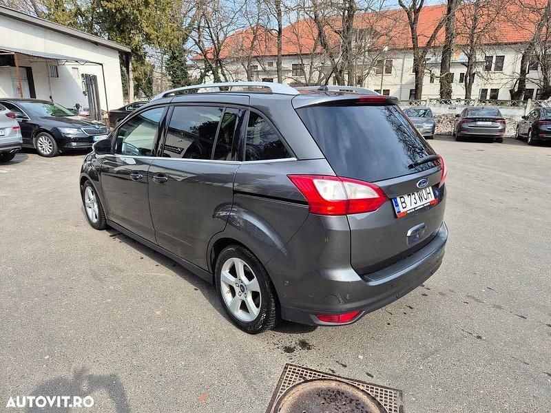 Second-hand Ford Grand C-Max 150 CP (110 kW) 2016 Culoaregri Monovolum