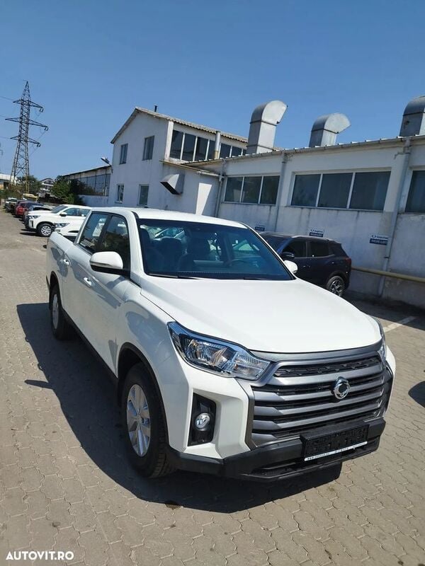 Second-hand Ssangyong (KGM) Musso 181 CP (133 kW) 2023 Alb SUV