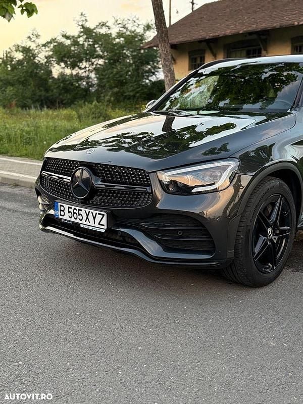 Gri Utilizat 2020 Mercedes GLC220 AMG line SUV | 39.900 EUR (Preț OK) - Imagine 1/4