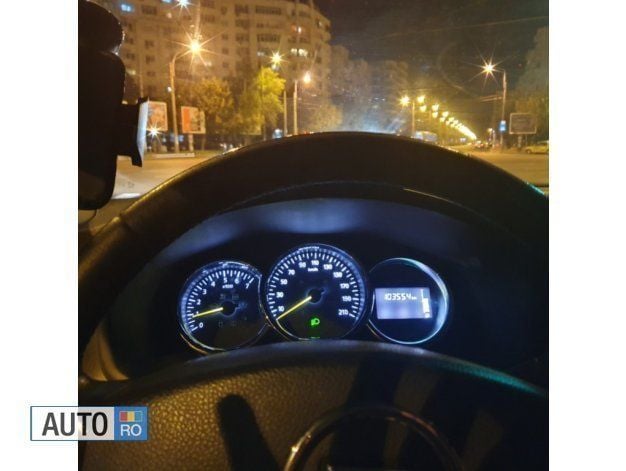 Second-hand Dacia Logan 75 CP (55 kW) 2015 Alb Berlinǎ