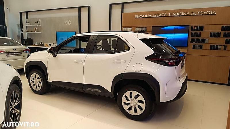 Nouă Toyota Yaris Cross Active 116 CP (85 kW) 2025 Culoarealb SUV
