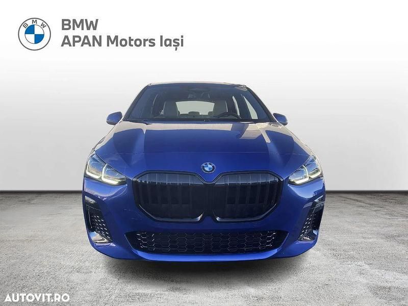 Second-hand BMW 218 M Sport 136 CP (100 kW) 2024 Culoarealbastru Monovolum