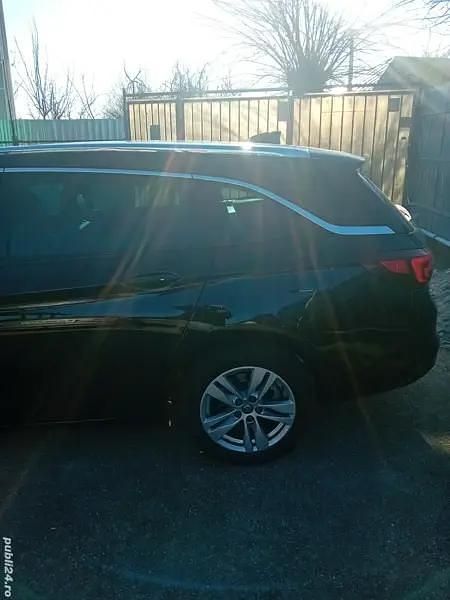 Second-hand Opel Astra 138 CP (101 kW) 2017 Negru Berlinǎ