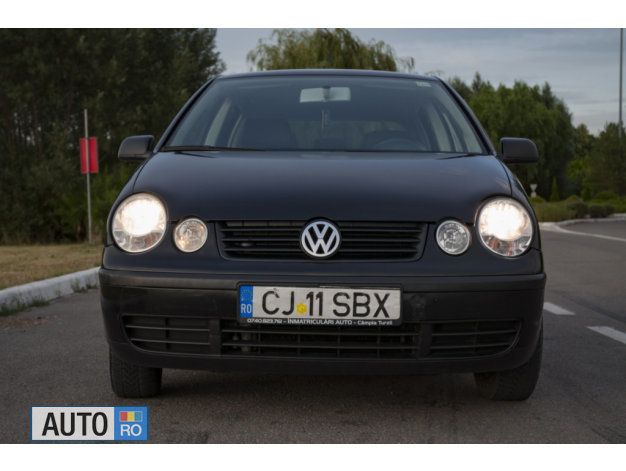 Negru Utilizat 2002 VW Polo Hatchback | 1.900 EUR - Imagine 1/4