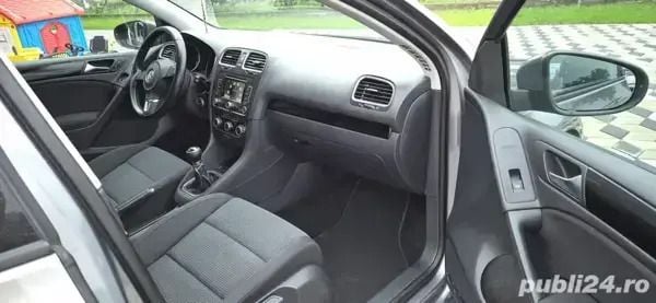 Utilizat 2011 VW Golf VI Berlinǎ | 5.400 EUR (Preț OK) - Imagine 1/4