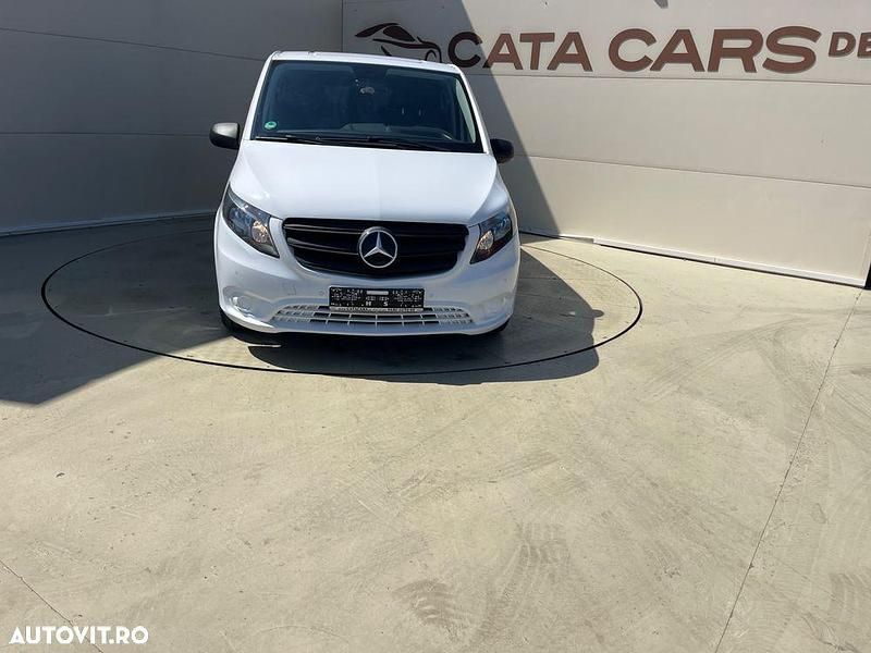Culoarealb Utilizat 2021 Mercedes Vito Monovolum | 26.620 EUR (Super Preț) - Imagine 1/4