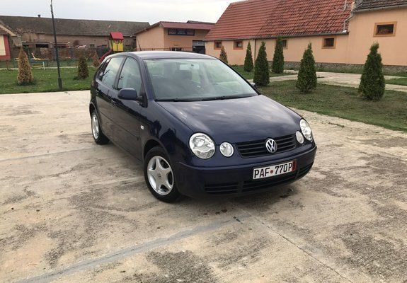 Albastru Utilizat 2003 VW Polo Hatchback | 1.799 EUR - Imagine 1/4