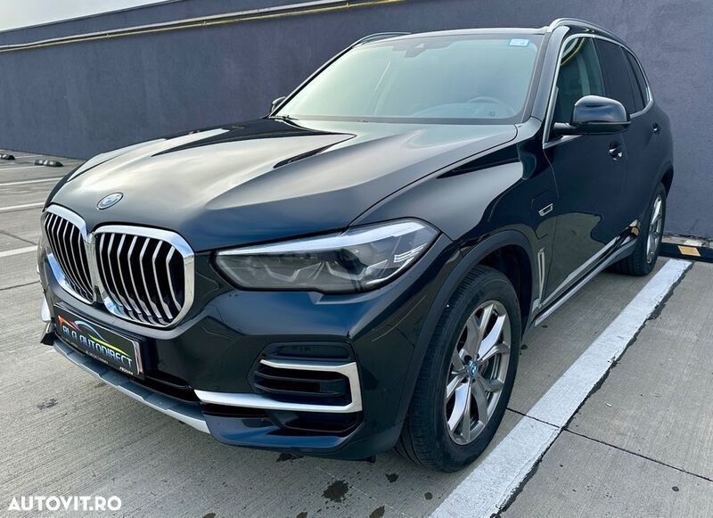 Negru Utilizat 2023 BMW X5 xLine SUV | 54.740 EUR (Preț bun) - Imagine 1/4