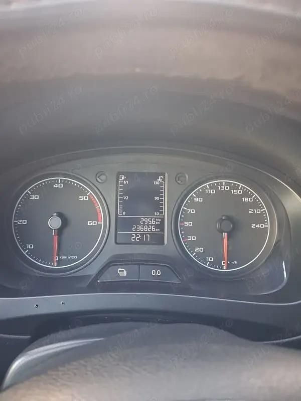 Second-hand Seat Toledo 105 CP (77 kW) 2015 Berlinǎ