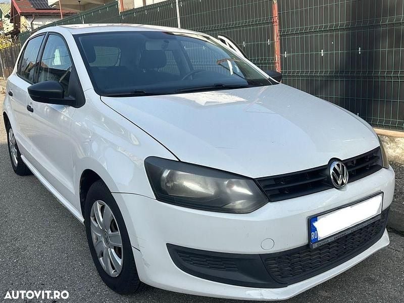 Culoarealb Utilizat 2012 VW Polo Trendline | 3.600 EUR (Preț bun) - Imagine 1/4