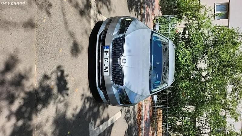 Gri Utilizat 2016 Skoda Superb Break | 12.950 EUR (Preț OK) - Imagine 1/4