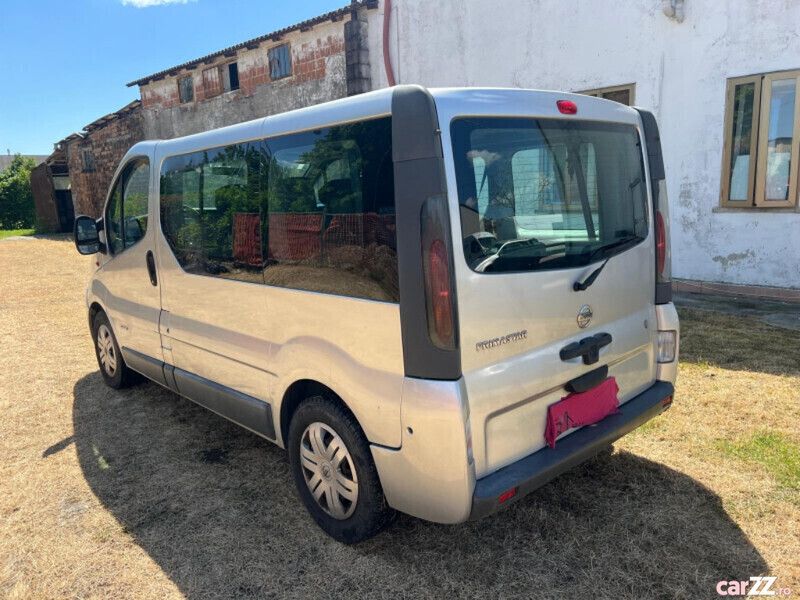 Utilizat 2005 Nissan Primastar Monovolum | 3.200 EUR - Imagine 1/4