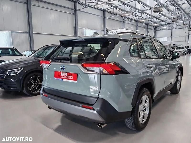 Second-hand Toyota RAV4 Hybrid Active 218 CP (160 kW) 2022 Culoaregri SUV