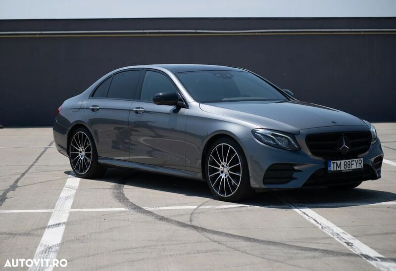 Gri Utilizat 2016 Mercedes E220 AMG line Berlinǎ | 29.990 EUR (Scump) - Imagine 1/4