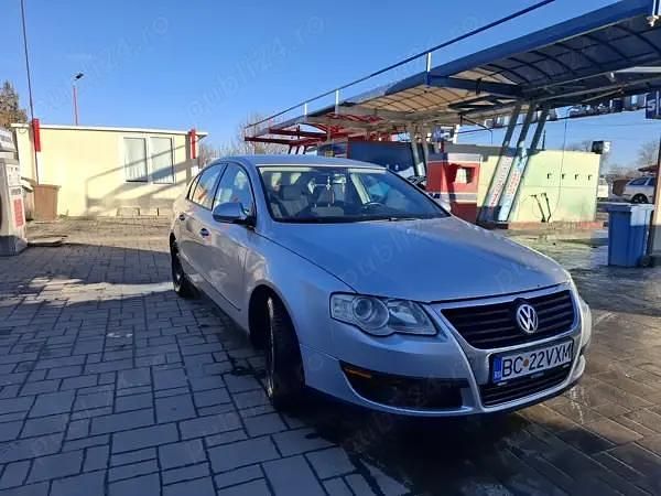 Gri Utilizat 2007 VW Passat Berlinǎ | 2.250 EUR (Preț bun) - Imagine 1/4