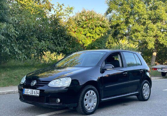 Negru Utilizat 2006 VW Golf V Hatchback | 3.200 EUR (Preț OK) - Imagine 1/4