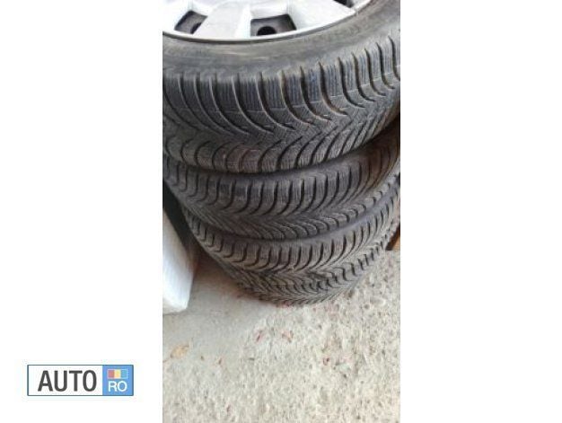 Second-hand Toyota Avensis 110 CP (80 kW) 2005 Maro Berlinǎ