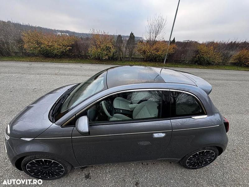 Second-hand Fiat 500e La Prima 86 kW (118 CP) 2022 Culoaregri Coupe