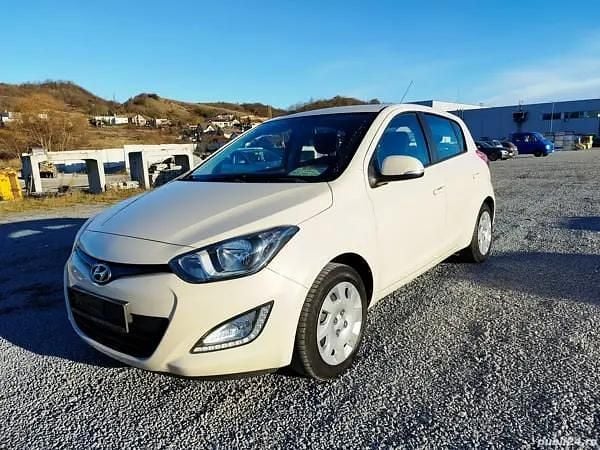 Utilizat 2014 Hyundai i20 Hatchback | 4.500 EUR (Preț OK) - Imagine 1/4