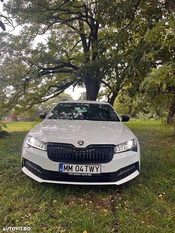 Alb Utilizat 2021 Skoda Superb SportLine Break | 17.950 EUR (Preț OK) - Imagine 1/4