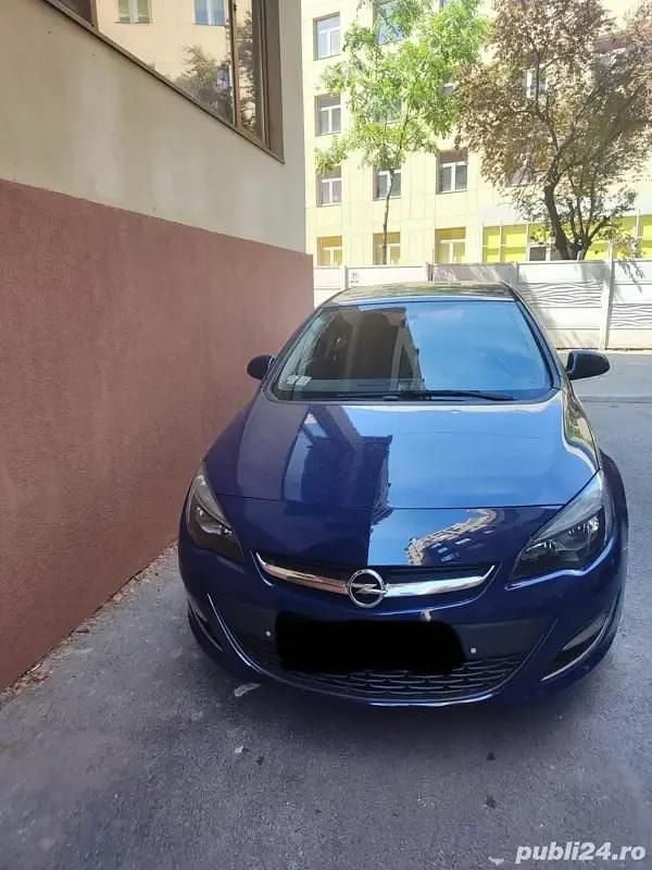 Utilizat 2013 Opel Astra Hatchback | 4.850 EUR (Preț OK) - Imagine 1/4