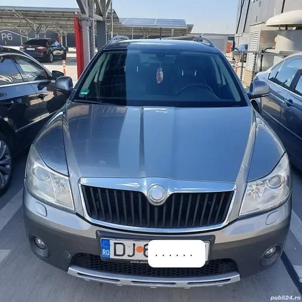 Second-hand Skoda Octavia Scout Scout 4x4 140 CP (102 kW) 2013 Break