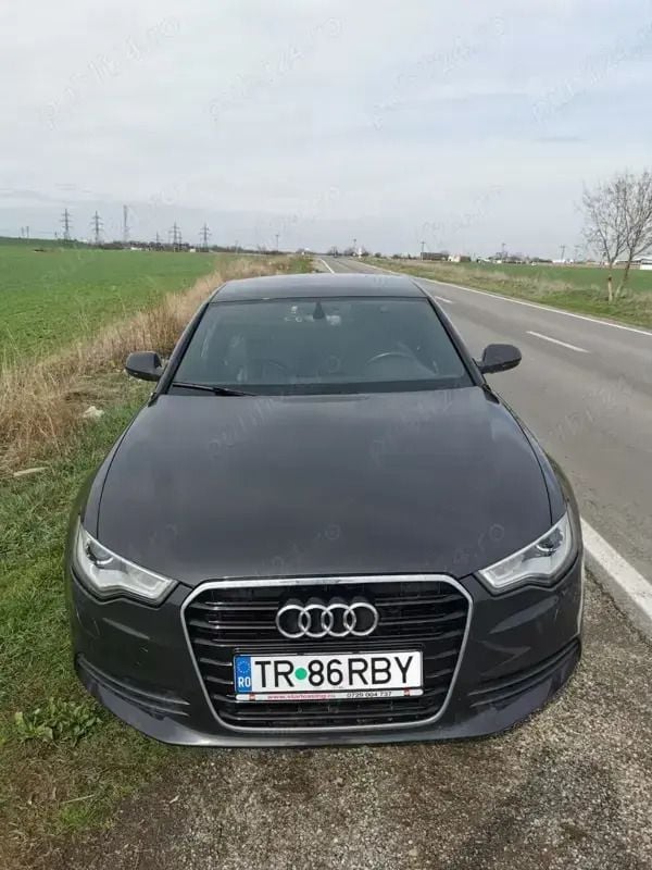 Negru Utilizat 2012 Audi A6 Berlinǎ | 11.000 EUR (Preț OK) - Imagine 1/4
