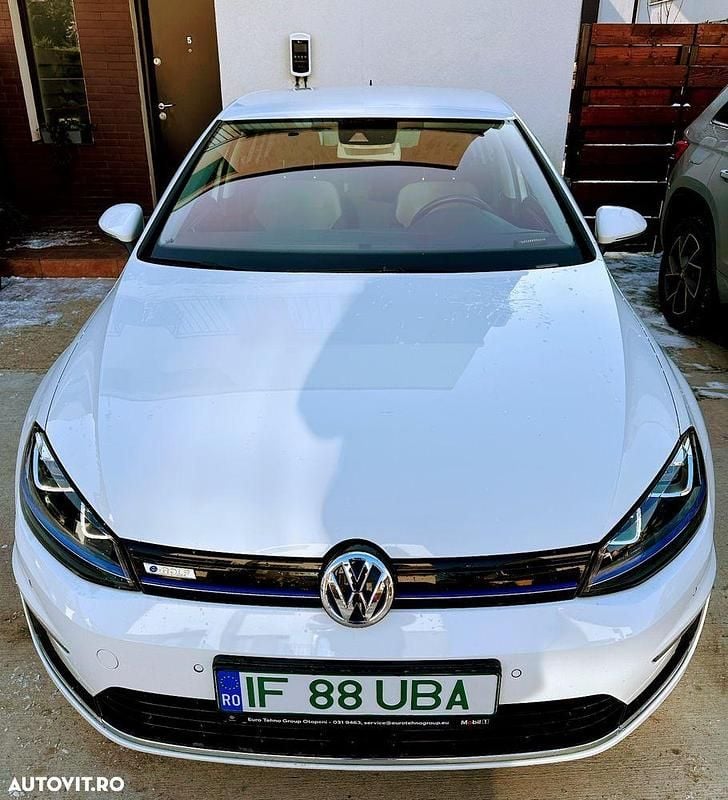 Culoarealb Utilizat 2015 VW e-Golf Hatchback | 9.450 EUR - Imagine 1/4
