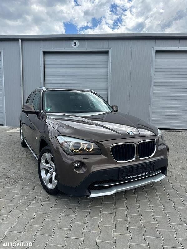 Alte culori Utilizat 2011 BMW X1 SUV | 6.950 EUR (Preț OK) - Imagine 1/4