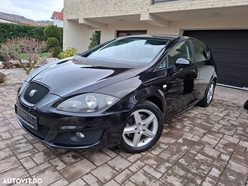 Negru Utilizat 2012 Seat Leon ST Style Break | 4.499 EUR (Preț OK) - Imagine 1/4