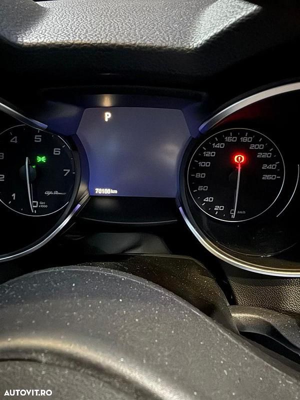 Second-hand Alfa Romeo Stelvio Super 280 CP (205 kW) 2018 Culoarenegru SUV