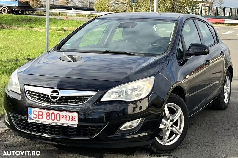 Second-hand Opel Astra Active 100 CP (73 kW) 2010 Culoarenegru