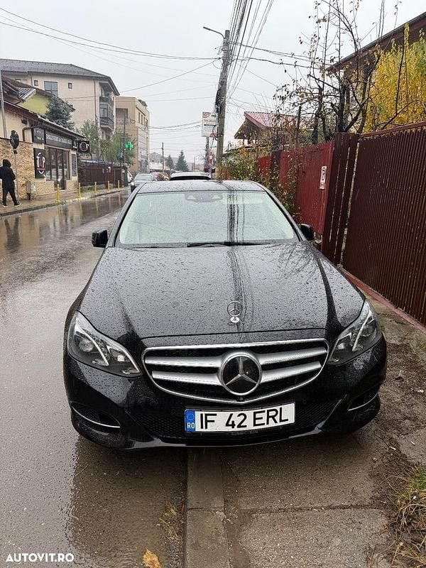 Culoarenegru Utilizat 2014 Mercedes E350 Berlinǎ | 12.500 EUR (Super Preț) - Imagine 1/4