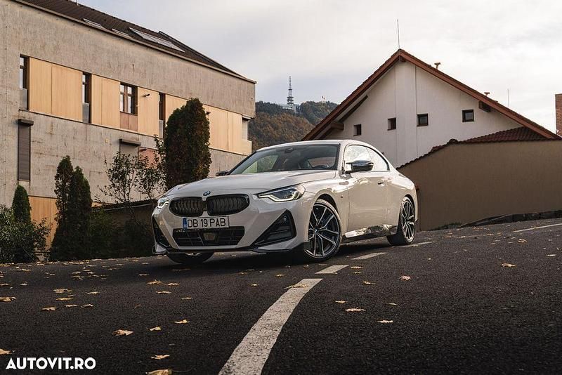 Culoarealb Utilizat 2023 BMW M240 M Sport Coupe | 45.990 EUR - Imagine 1/4