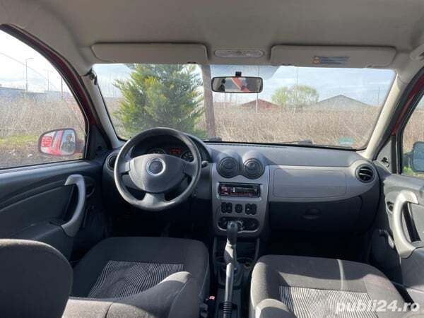 Utilizat 2011 Dacia Sandero Hatchback | 1.250 EUR (Preț bun) - Imagine 1/4