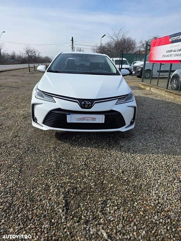 Second-hand Toyota Corolla 125 CP (91 kW) 2023 Culoarealb Berlinǎ