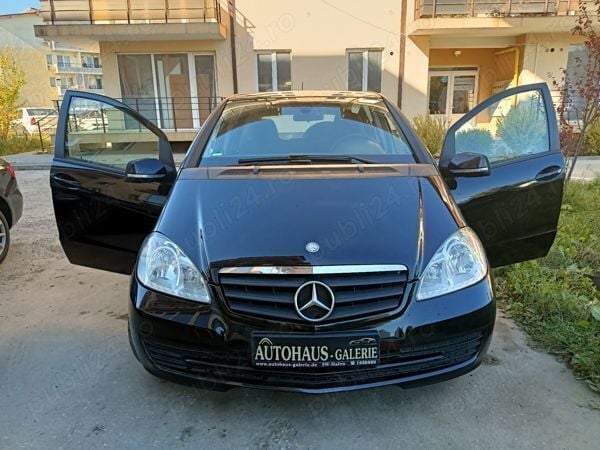 Utilizat 2011 Mercedes A160 | 2.950 EUR (Preț bun) - Imagine 1/4