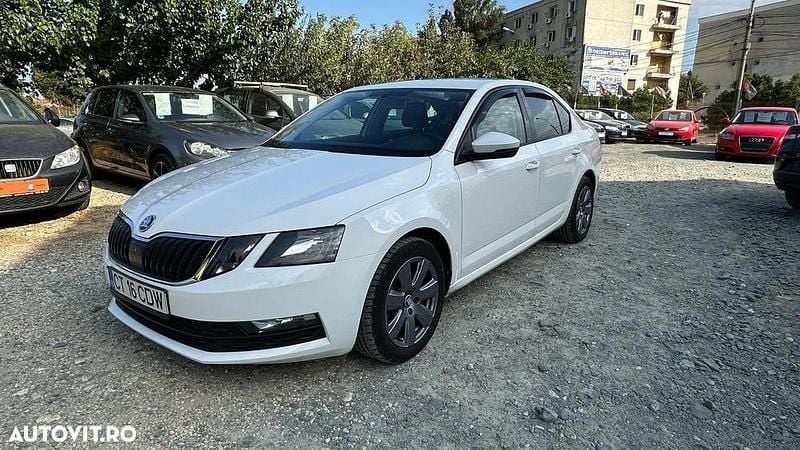 Alb Utilizat 2018 Skoda Octavia Ambition Berlinǎ | 9.250 EUR (Super Preț) - Imagine 1/4