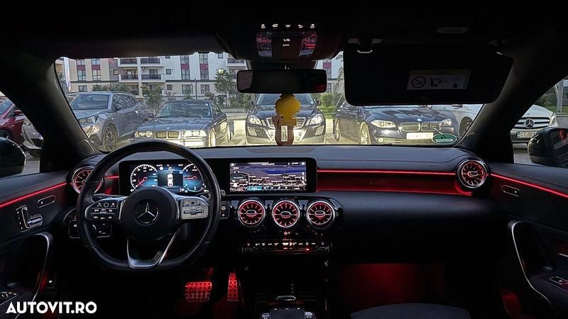 Negru Utilizat 2020 Mercedes CLA220 Berlinǎ | 34.400 EUR (Scump) - Imagine 1/4