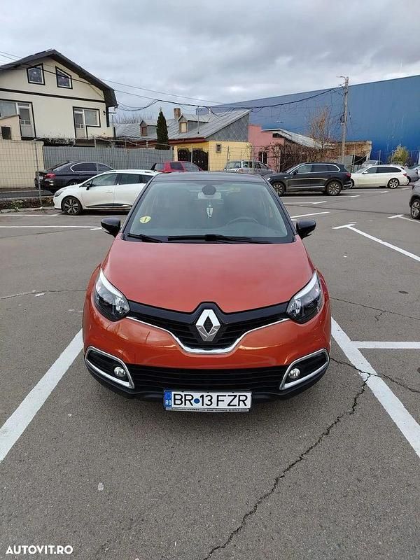 Second-hand Renault Captur Life 90 CP (66 kW) 2014 Culoareportocaliu SUV