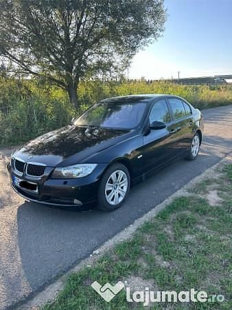 Negru Utilizat 2005 BMW 320 Comfort Edition Berlinǎ | 2.870 EUR (Preț bun) - Imagine 1/4