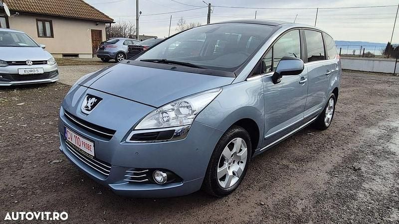 Second-hand Peugeot 5008 111 CP (81 kW) 2011 Culoarealbastru Monovolum