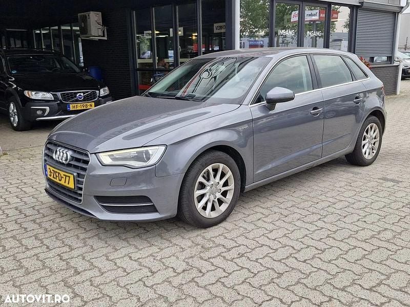 Culoaregri Utilizat 2015 Audi A3 Sport | 8.750 EUR (Super Preț) - Imagine 1/4