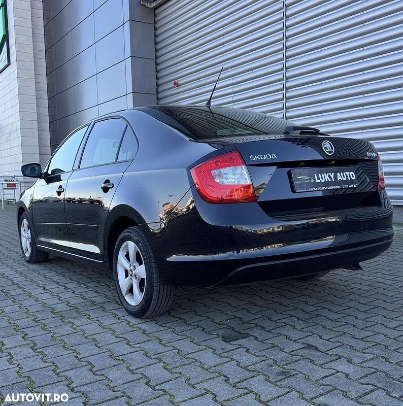 Second-hand Skoda Rapid 86 CP (63 kW) 2016 Culoarenegru Hatchback